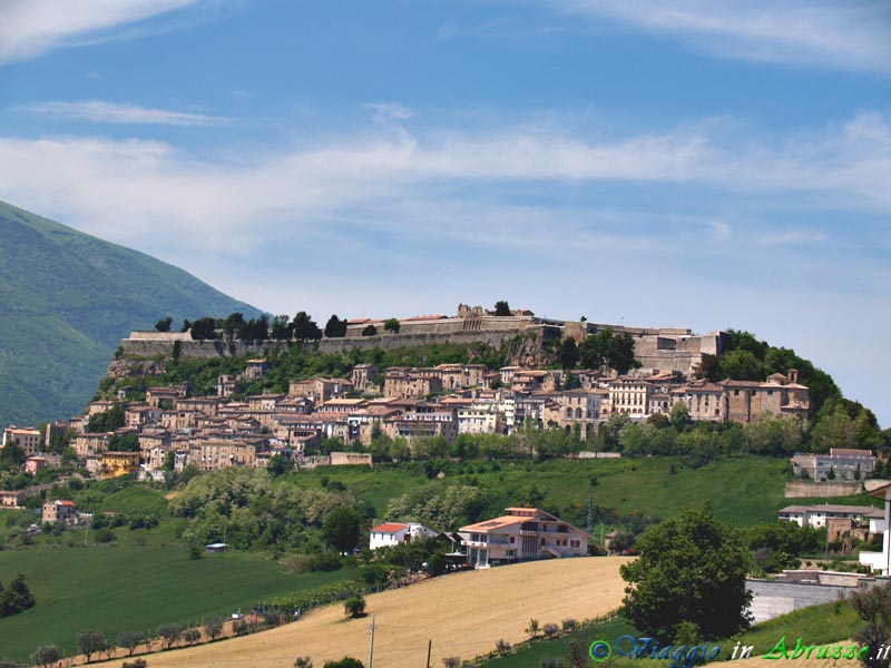 2° giorno >: Civitella del Tronto / Offida / Cenone e Veglione fine Anno 